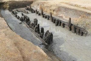 湖北：郢城遗址发现罕见秦汉时期桥梁遗存