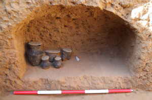 陕西：寨山石城考古新发现——首次全面揭露石峁文化大型墓地