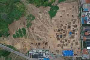 江苏：连云港考古新发现一处大规模墓葬群