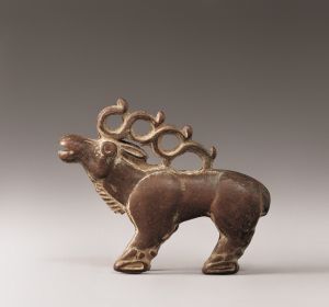 战国 · 青铜麋鹿（甘肃省博物馆）