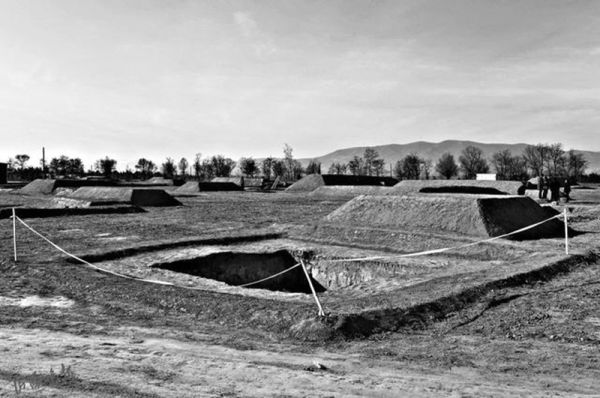 山西朔州发现215座古代墓葬