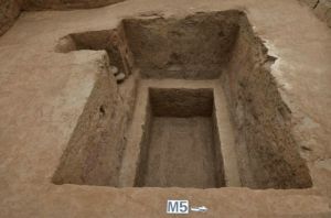 陕西：战国秦墓发现金饰品 见证中西文化交流