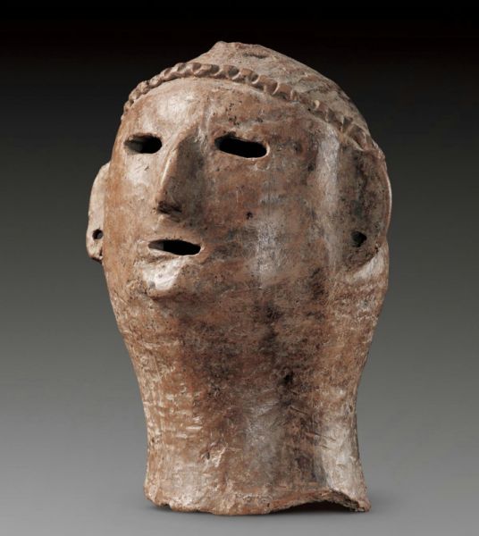 新石器时代 · 红陶人头像（甘肃省博物馆）