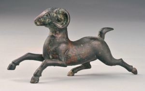 汉代 · 铜奔羊（河南博物院）