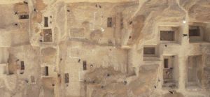 河南：三门峡发现战国早期墓葬群，一女性随葬铜鼎5件