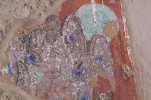 新疆：多处“千年石窟”41个洞窟壁画获修复